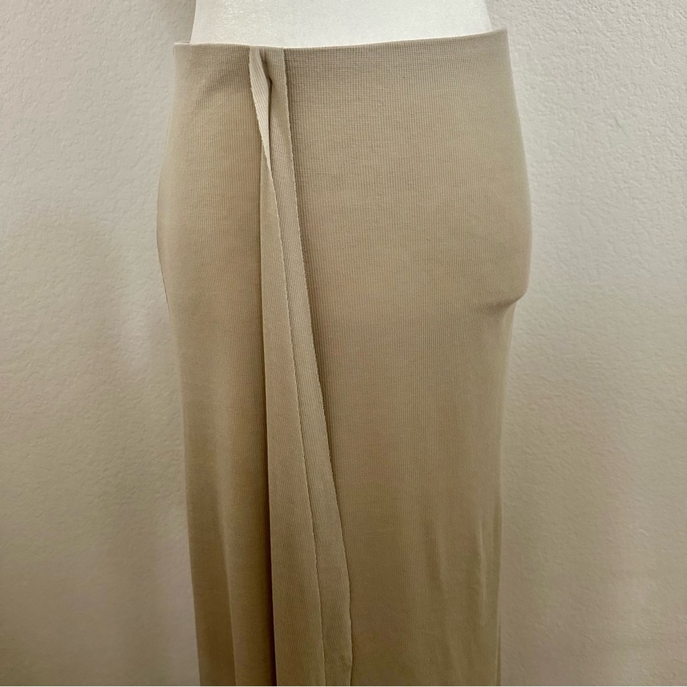 BCBGMAXAZRIA Logan Ribbed Stretch Maxi Skirt Side Curve Tall Girlies 42 Beige SM - Picture 11 of 17